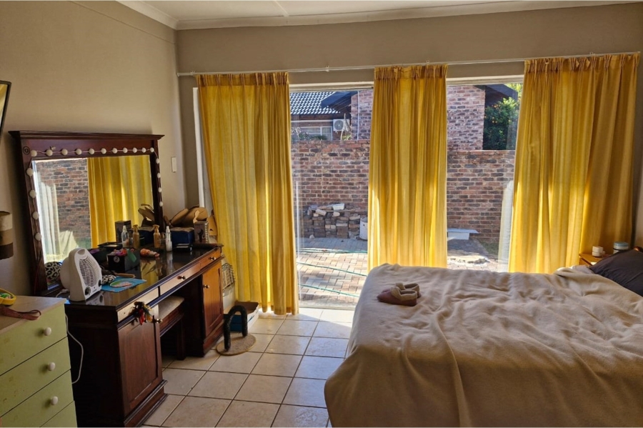 To Let 3 Bedroom Property for Rent in Wilkoppies North West